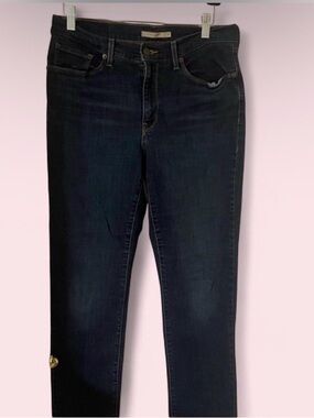 Levi's Women's Deep Blue classic straight